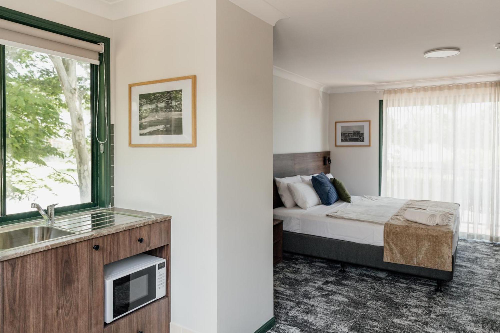Wallaby Hotel Mudgeeraba Eksteriør billede