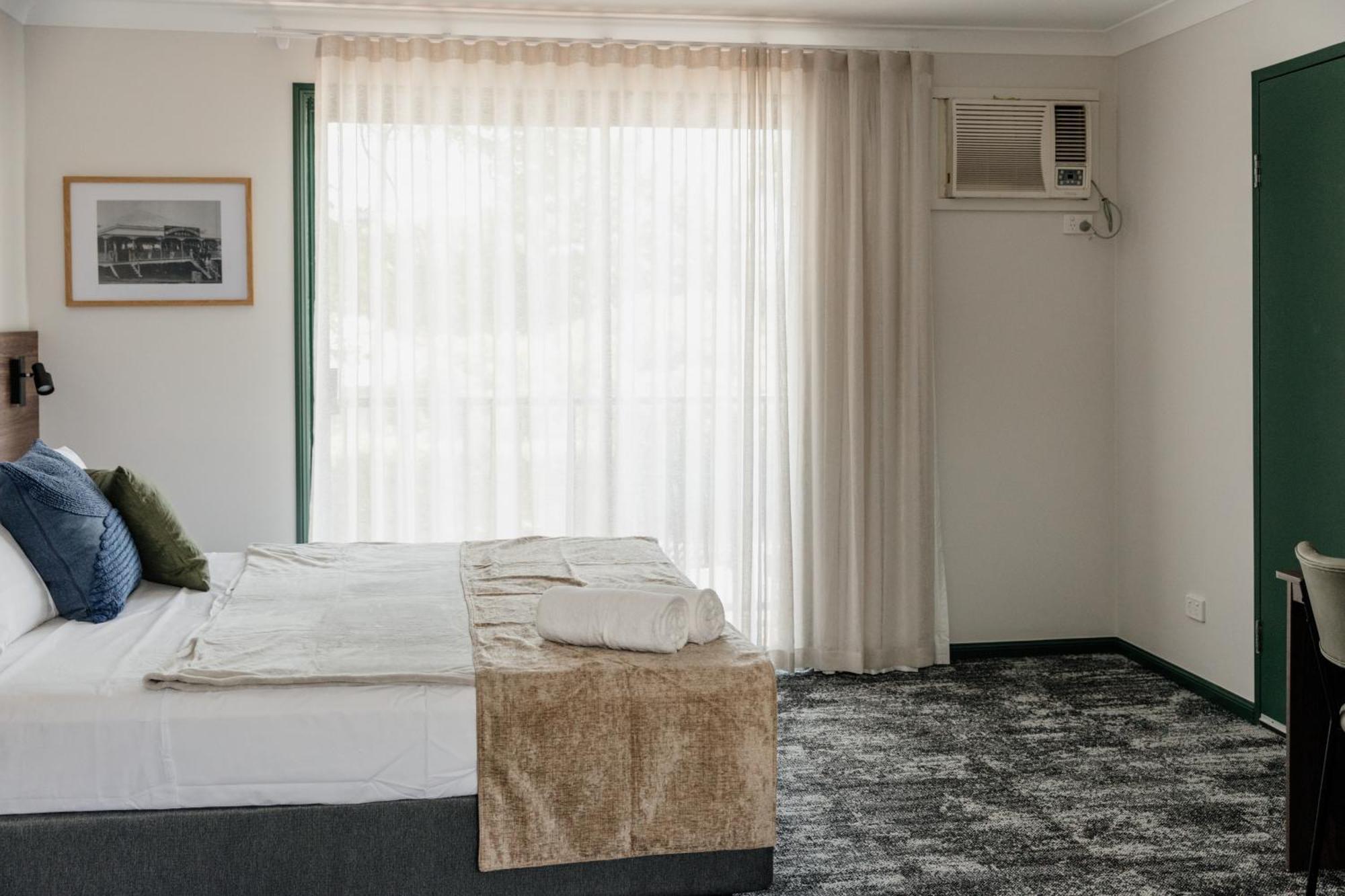 Wallaby Hotel Mudgeeraba Eksteriør billede